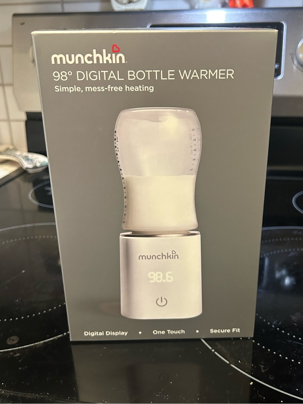 NEW Munchkin Digital Bottle Warmer in White and Gray